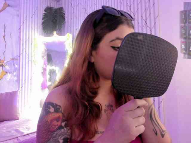Naomy-tay1 webcam