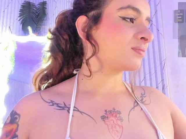 Naomy-tay1 webcam