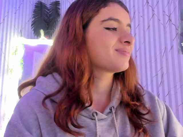 Naomy-tay1 webcam