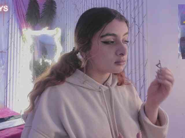 Naomy-tay1