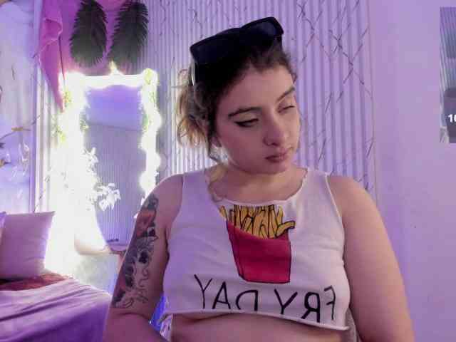 Naomy-tay1 webcam