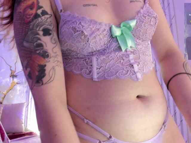 Naomy-tay1 webcam