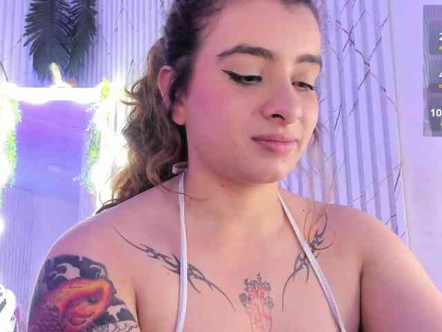 Naomy-tay1