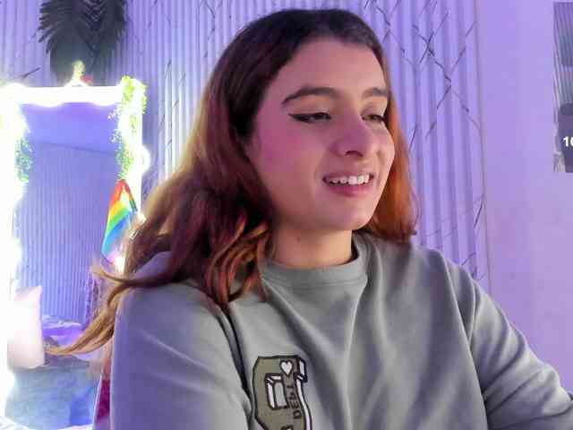 Naomy-tay1 webcam