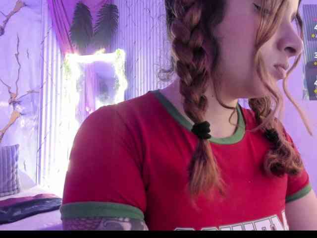 Naomy-tay1 webcam