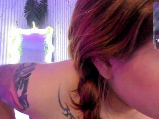 Naomy-tay1 webcam