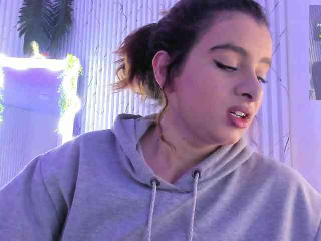 Naomy-tay1