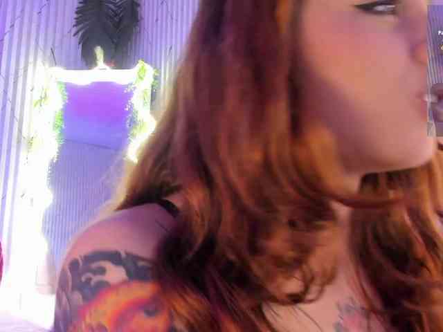 Naomy-tay1 webcam