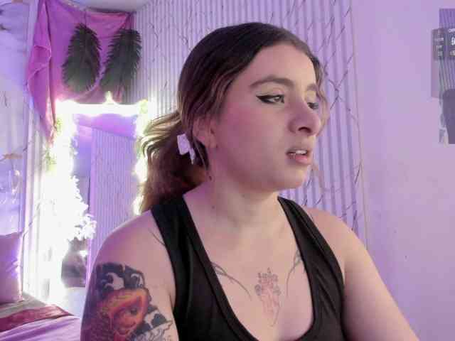 Naomy-tay1 webcam
