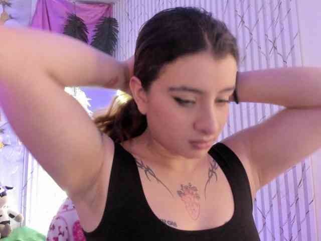 Naomy-tay1 webcam