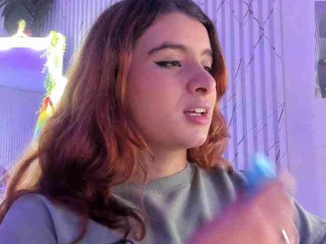 Naomy-tay1 webcam