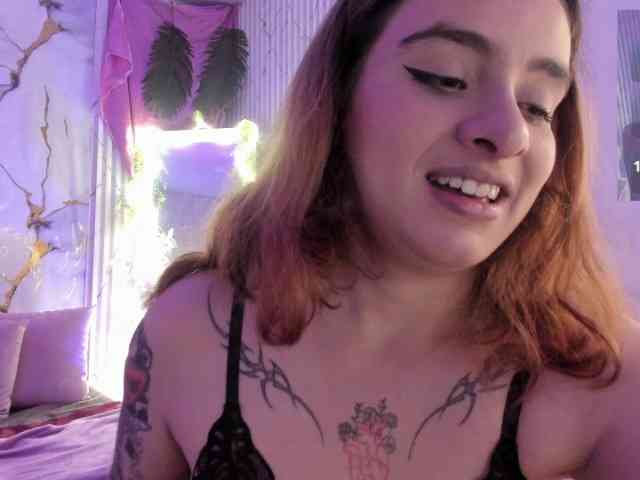 Naomy-tay1 webcam