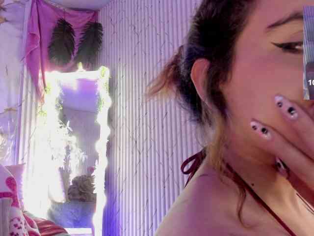Naomy-tay1 webcam