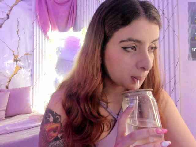 Naomy-tay1 webcam