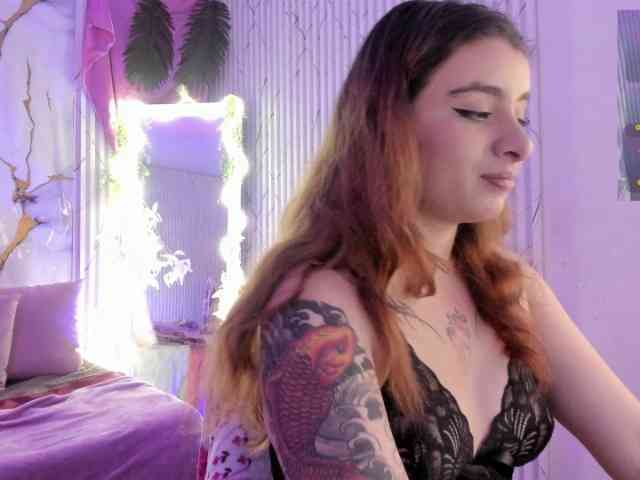 Naomy-tay1 webcam