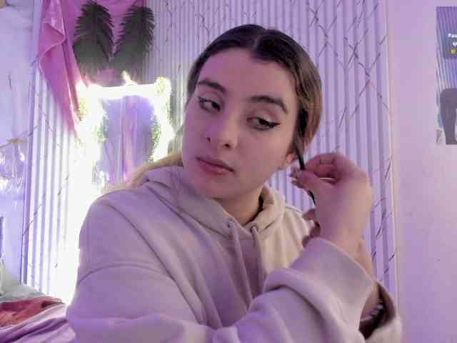 Naomy-tay1