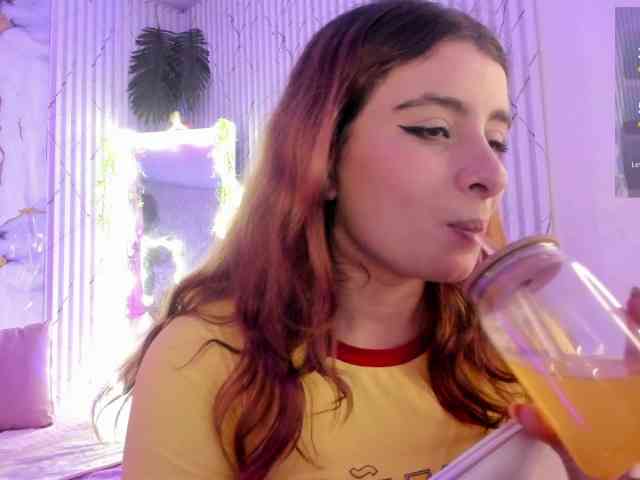 Naomy-tay1 webcam