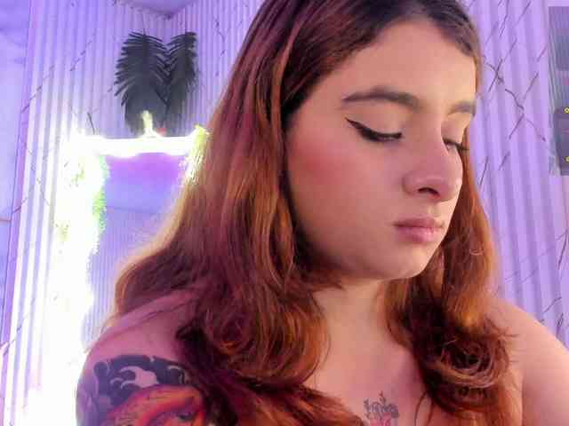 Naomy-tay1 webcam