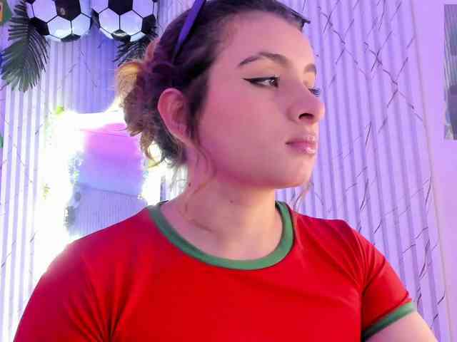 Naomy-tay1 webcam