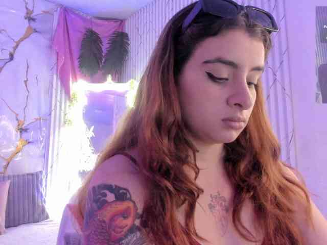 Naomy-tay1 webcam