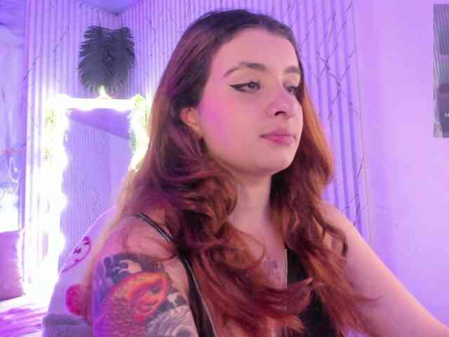 Naomy-tay1 webcam