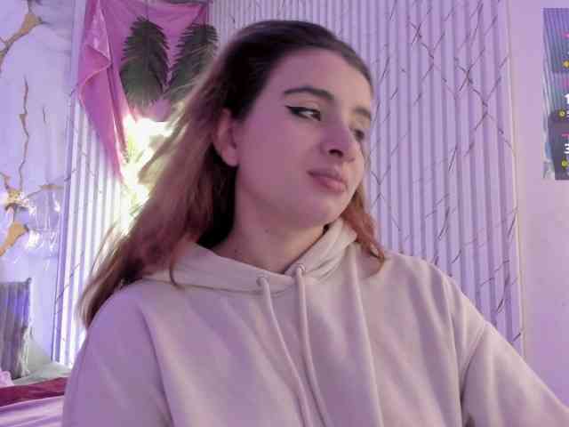 Naomy-tay1 webcam