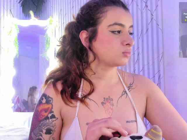 Naomy-tay1