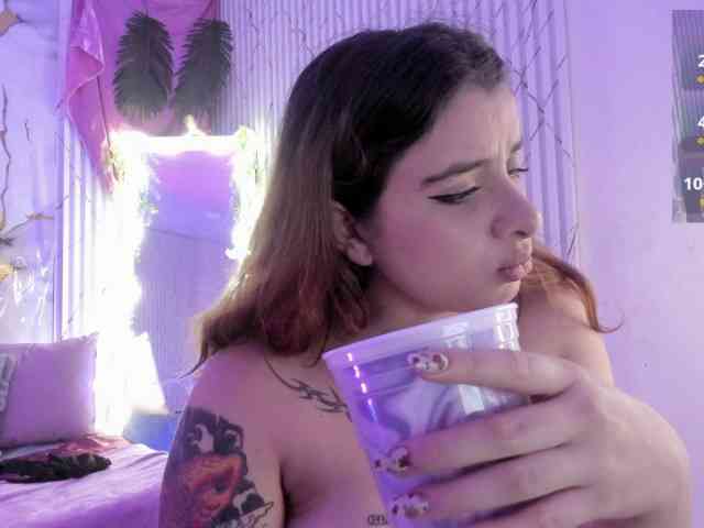 Naomy-tay1 webcam