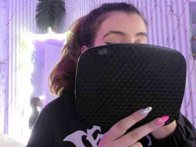 Naomy-tay1