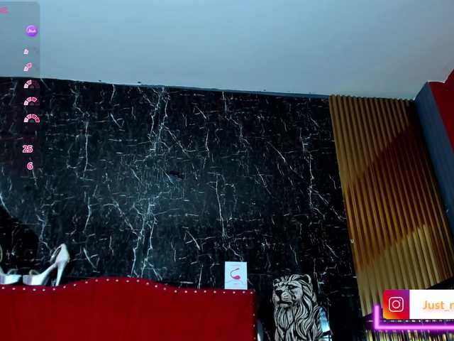 Nicole1Sweet live cam on BongaCams