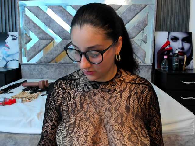 Nicole1Sweet live cam on BongaCams