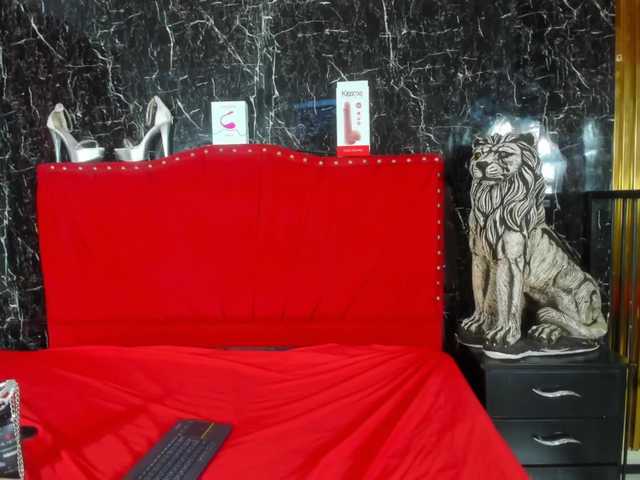 Nicole1Sweet live cam on BongaCams