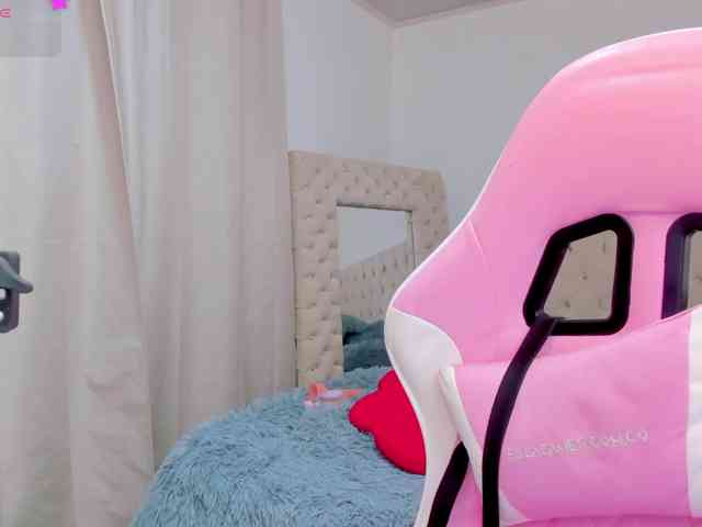 Sarahfox webcam