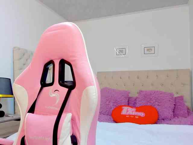 Sarahfox webcam
