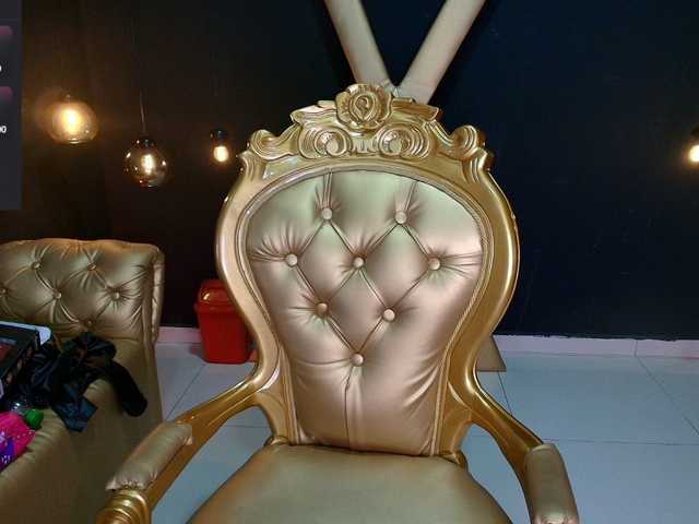 Sweettpleasure live cam on BongaCams