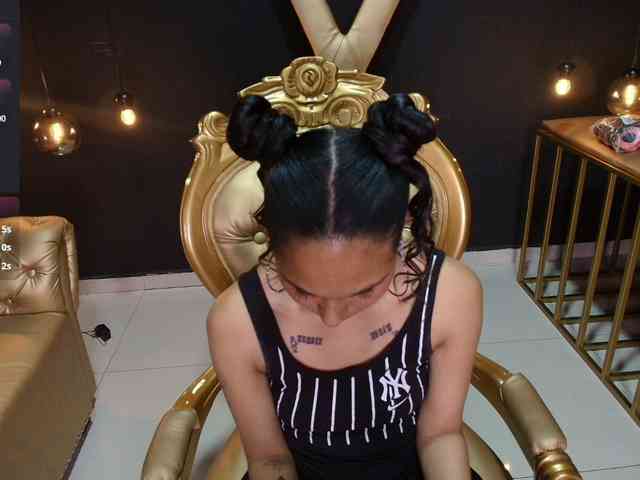 Sweettpleasure webcam