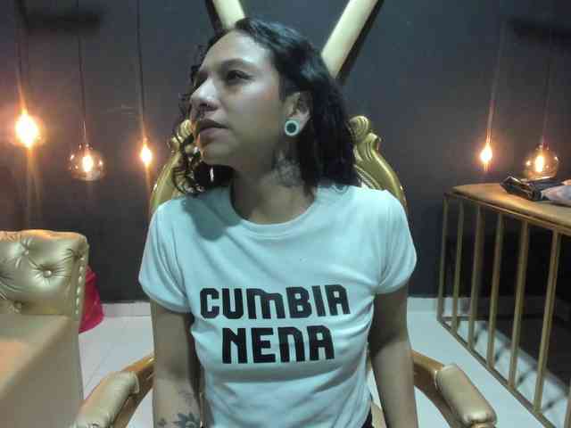Sweettpleasure Live Webcam on BongaCams