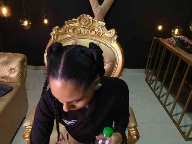 Sweettpleasure webcam