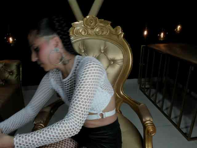 Model: Sweettpleasure