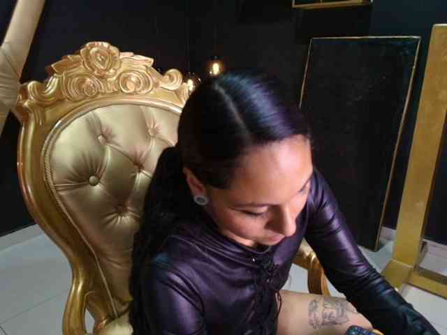 Sweettpleasure webcam