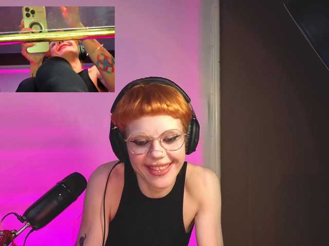 tacodeluxe's BongaCams show and profile