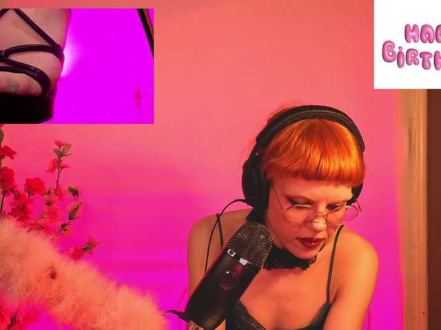 tacodeluxe's BongaCams show and profile