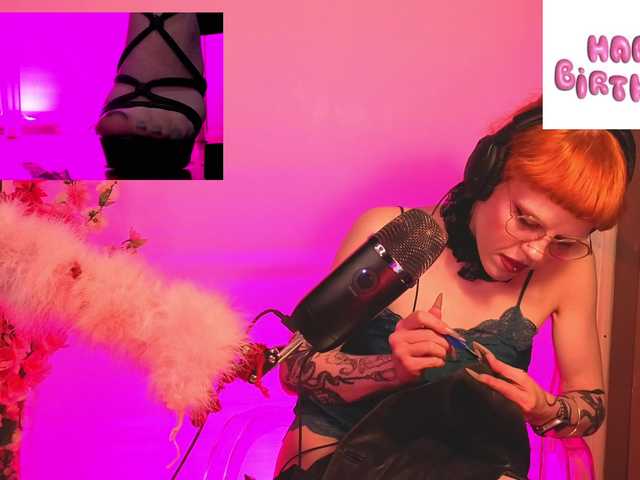 tacodeluxe's BongaCams show and profile