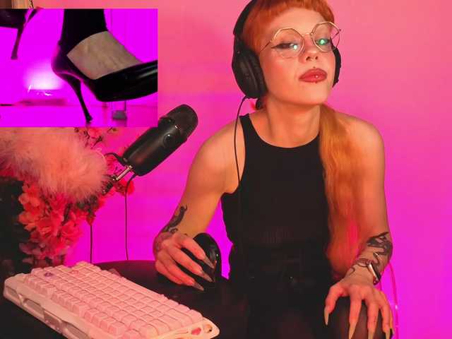 tacodeluxe's BongaCams show and profile
