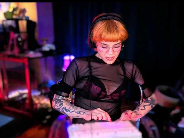 tacodeluxe live cam on BongaCams
