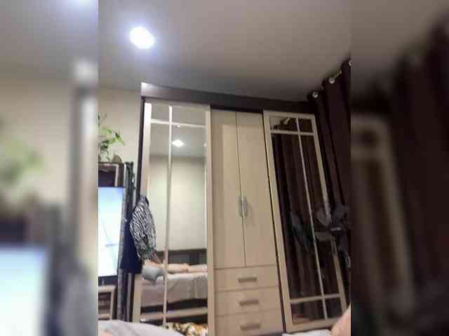 Nikitka16645 webcam