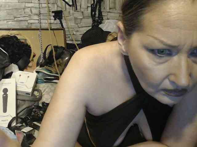 LOLA1ST webcam