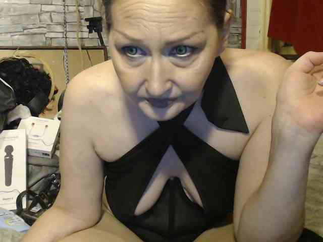LOLA1ST webcam