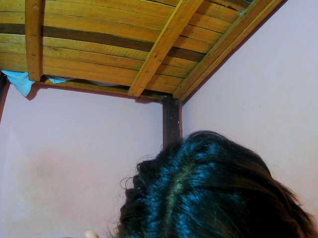 Roxanne03 live cam on BongaCams