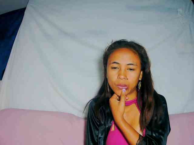 Reinewallashy3 webcam
